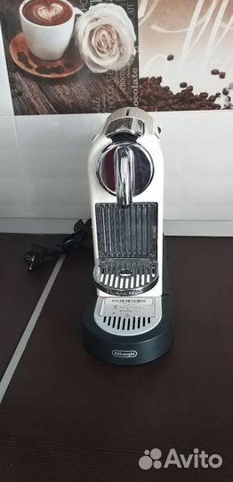 Кофеварка капсульная nespresso delonghi 165