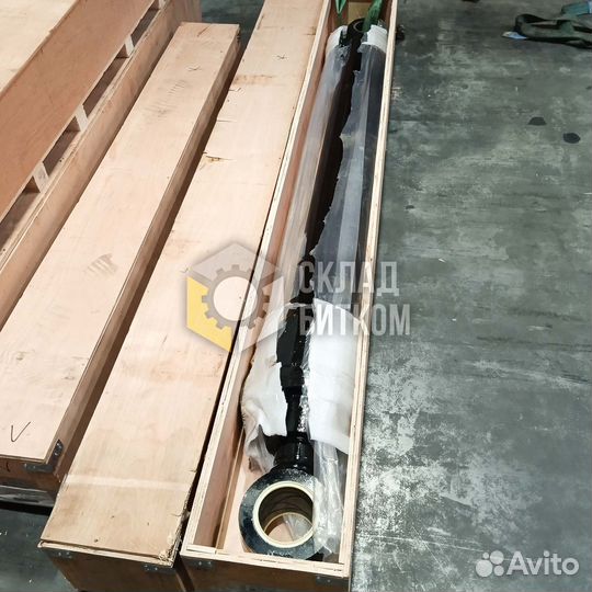 Гидроцилиндр стрелы Caterpillar 330D