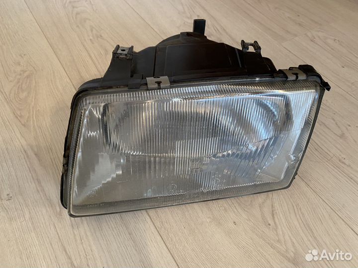 Фара для Audi A100 C3 левая