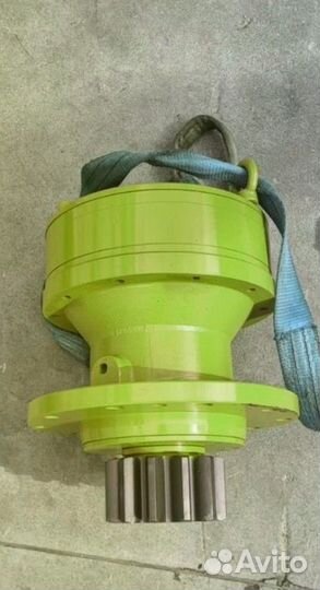 R130W-3 Редуктор поворота Хендай R140W7A