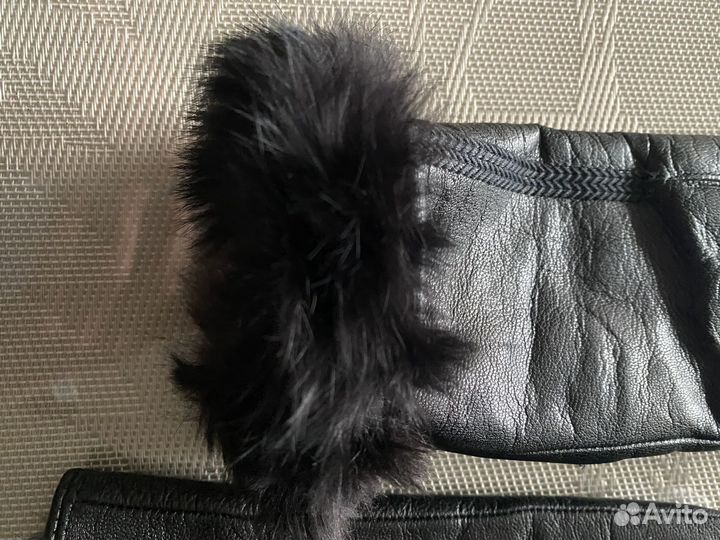 Перчатки кожаные новые на кролике