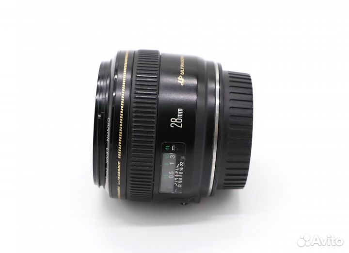 Canon EF 28mm f/1.8 USM