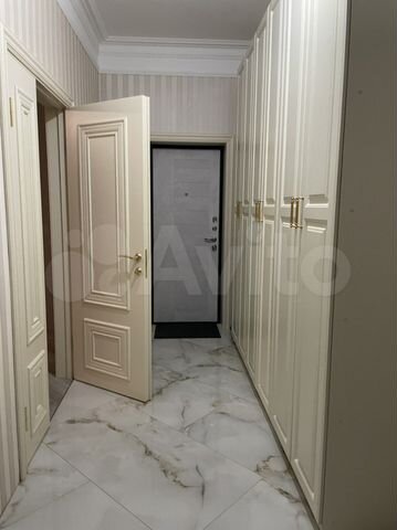 2-к. квартира, 107 м², 3/5 эт.