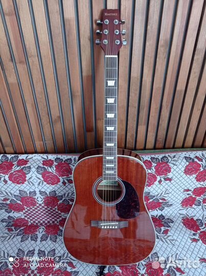 Акустическая гитара