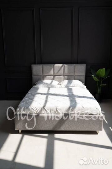 Кровать двуспальная