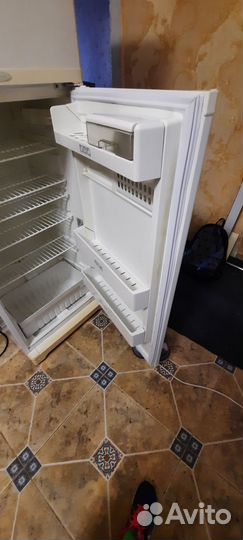 Холодильник stinol 110l