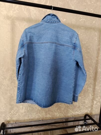Джинсовая рубашка