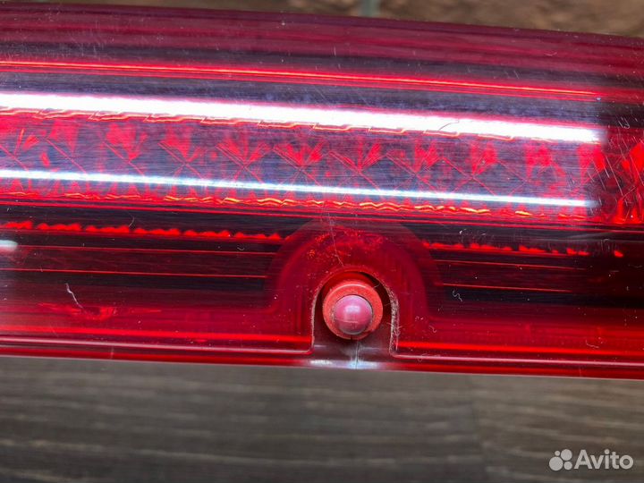 Фонарь задний центральный Kia Soul 2019+