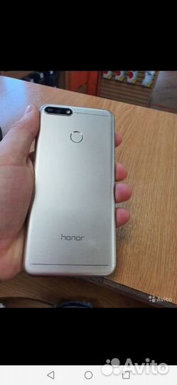 Телефон Huawei