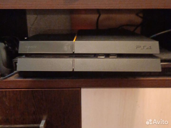 Sony PlayStation 4