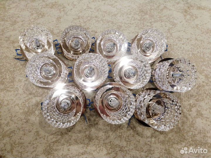 Светильник потолочный с лампочкой