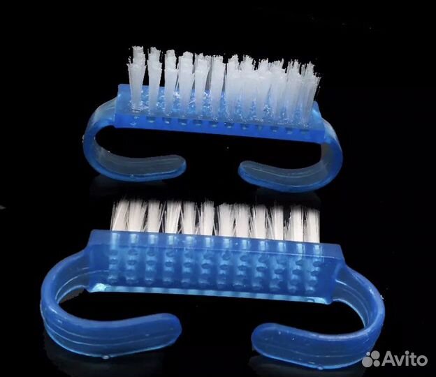 Щетка для чистки ногтей
