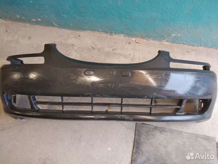 Продам передний бампер на Шевроле Авео Т200