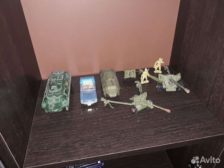 Игрушки танчики
