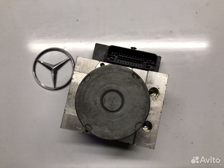 Блок ABS Мерседес w212 w218