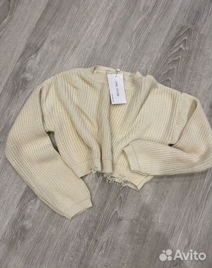 Свитер женский