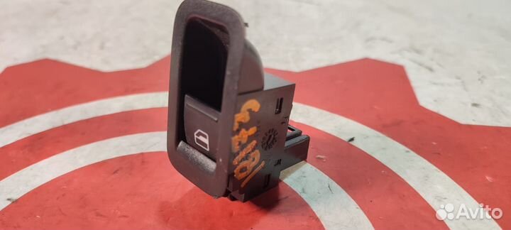 Кнопка стеклоподъёмника Volkswagen