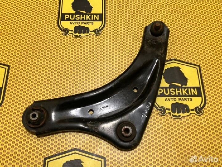Рычаг передний нижний левый Nissan Juke