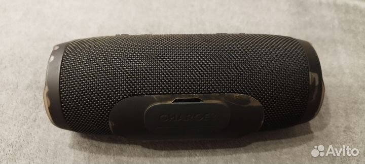Bluetooth колонка JBL charge 3