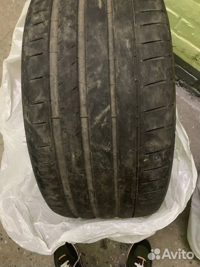 Michelin Pilot Sport 4 S 275/35 R21