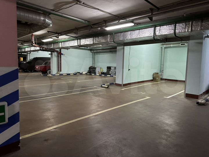 Машиноместо, 28 м²