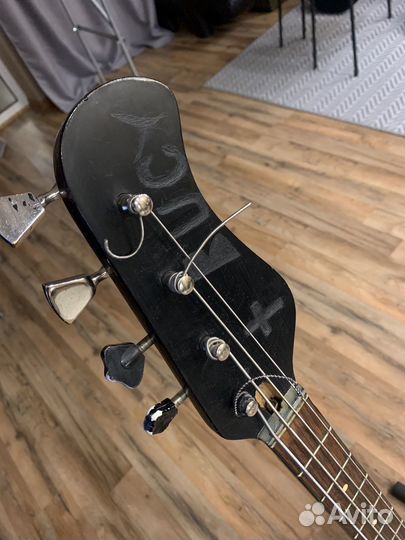 Бас гитара Yamaha и другие