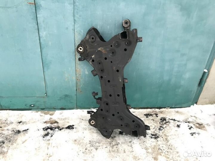 Подрамник двигателя Hyundai Tucson 3 2019