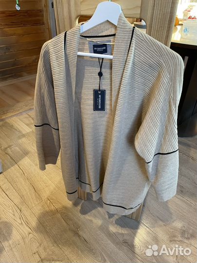 Кофта накидка бежевая, размер L