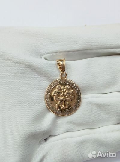 Золотая подвеска