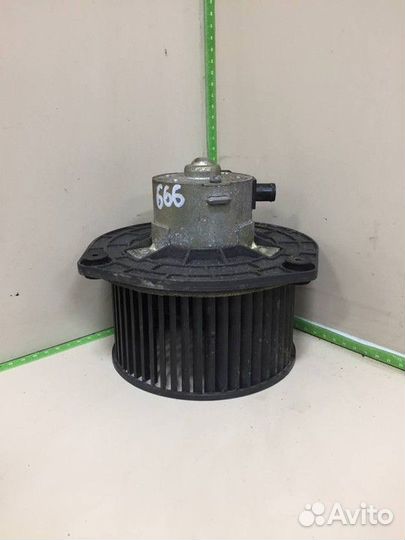 Моторчик отопителя LADA Kalina