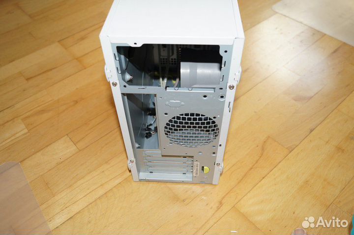 Корпус InWin Z588