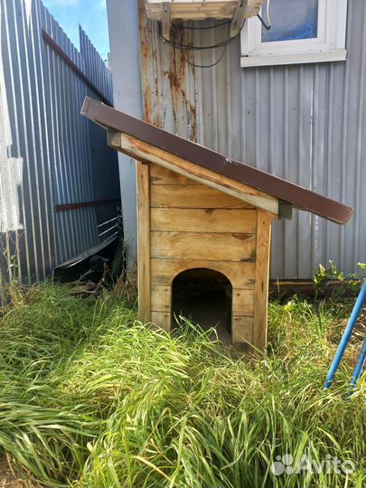 Продам собачую будку