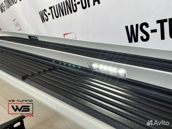 Подножки, пороги Toyota Land Cruiser 100 PT16