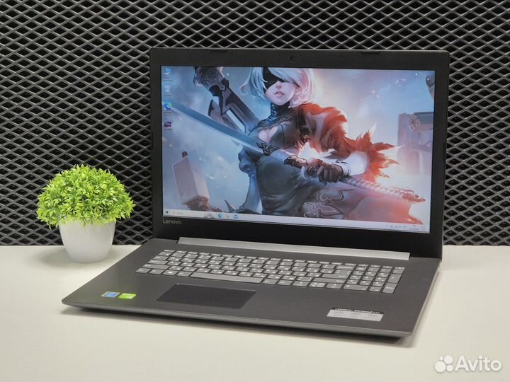 Игровой 17.3 дюймовый Lenovo