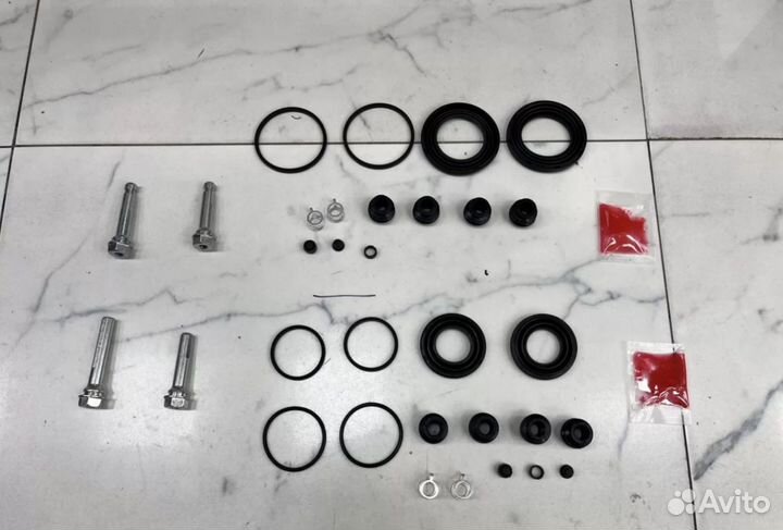 Комплект тормозного суппорта Toyota Camry V70