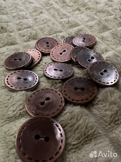 Пуговицы
