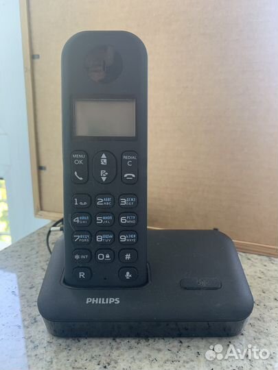 Телефон philips кнопочный D150