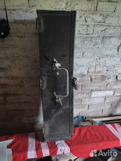 Сейф стальной