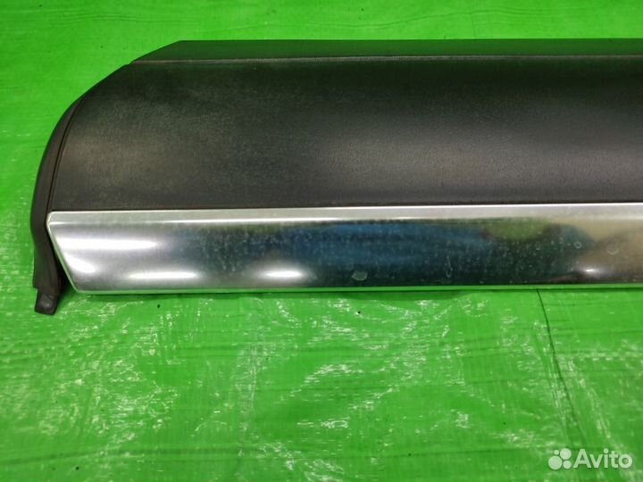 Накладка з/п двери + хром Touareg/Cayenne 02-10