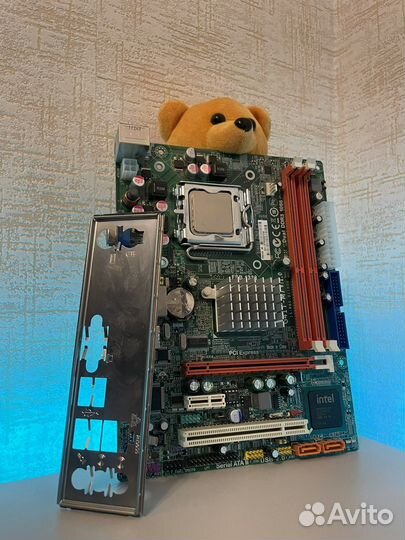 Материнская плата 775 на ddr3 g41t-m7 +Q8400