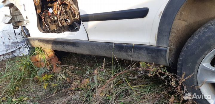 Порог левый Skoda Yeti 1.2