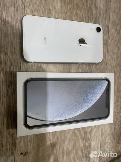 iPhone xr 128