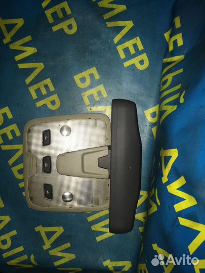 Передний плафон с зеркалом Volvo S80