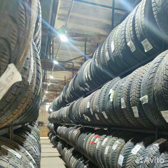 Nokian Tyres Hakkapeliitta 9 215/60 R16 99T