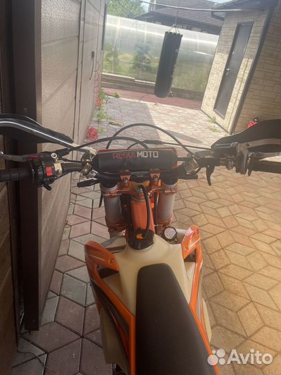 Regulmoto Crosstrec 300