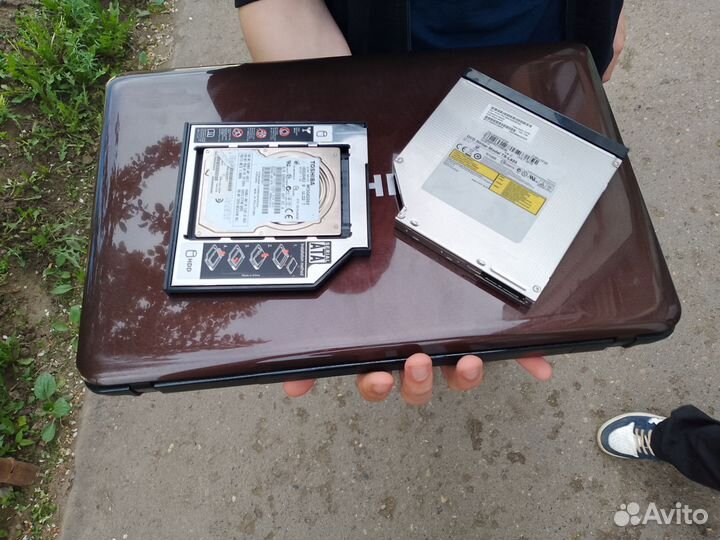 Ноутбук toshiba