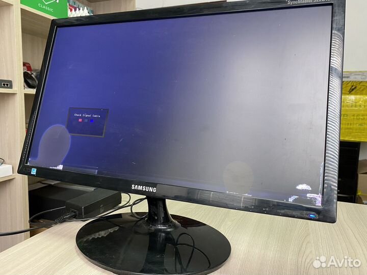 Монитор Samsung S22B150