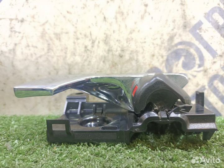 Ручка двери внутренняя передняя левая Toyota Mark