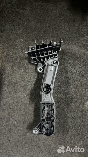 Распределитель B+ плюса аккумулятора BMW G11