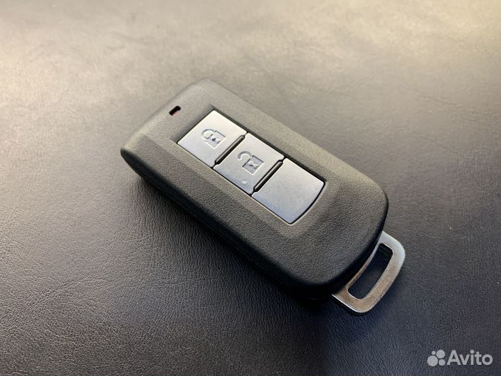 Ключ Mitsubishi Outlander оригинал 2009 - 2015 год